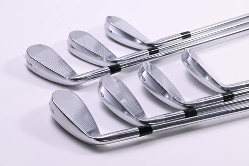 Callaway Quantum Max OS Irons / 5-PW+AW / Regular Flex Elevate 85 Shafts