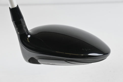 Titleist 915 D2 Driver / 9.5 Degree / Stiff Flex Aldila Rogue Silver 110 MSI 60 Shaft
