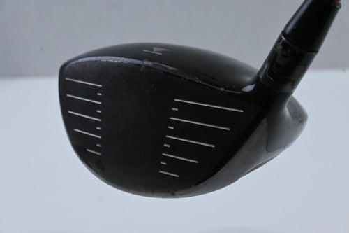 Titleist 910 D2 Driver / 10.5 Degree / Regular Flex Diamana 'ilima 61 Shaft