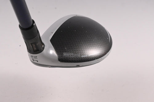 Taylormade SIM Max #4 Hybrid / 22 Degree / Regular Flex Ventus Blue 6 Shaft