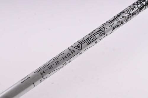 Titleist 818 H2 #3 Hybrid / 19 Degree / X-Flex Aldila Rogue Silver 85 Shaft
