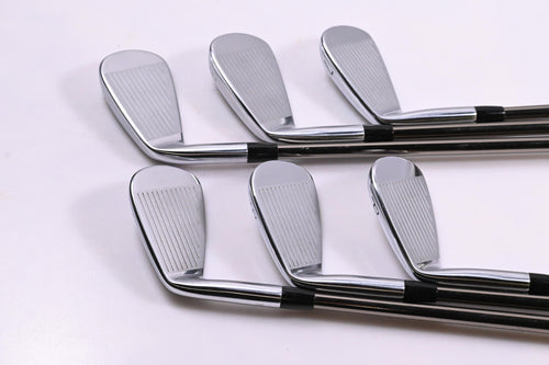 Mizuno Pro 221/MP-20 HMB Combo Irons / 5-PW / Regular Flex UST Recoil 95 Shafts