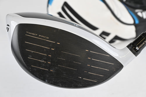 Taylormade SIM2 Max Driver / 10.5 Degree / Regular Flex Ventus Blue 5 Shaft