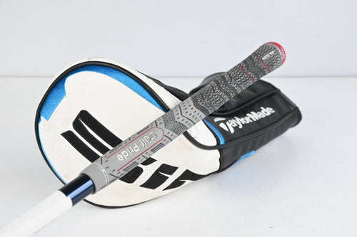 Taylormade SIM2 Max Driver / 10.5 Degree / Regular Flex Ventus Blue 5 Shaft