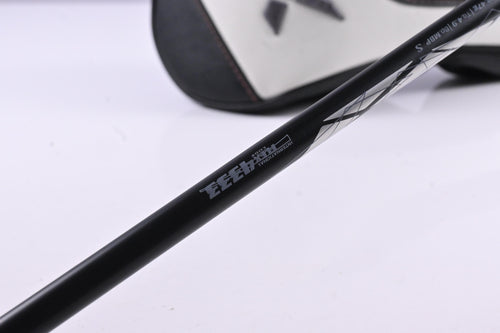 XXIO X Black Driver / 9.5 Degree / Stiff Flex Miyasaki AX-1 Shaft