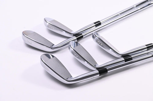 Mizuno Pro 223 Irons / 7-PW+GW / Stiff Flex Dynamic Gold Mid 100 S300 Shafts