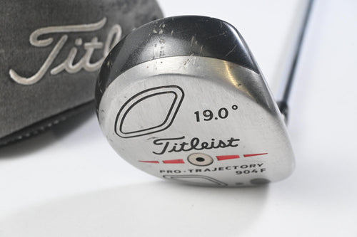 Titleist 904 F #5 Wood / 19 Degree / Regular Flex Dynamic Gold R300 Steel Shaft