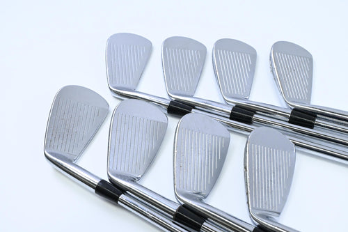 Titleist 670 Forged Irons / 3-PW / Stiff Flex Dynamic Gold S300 Shafts