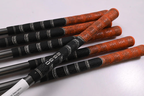 Taylormade R7 XR Irons / 5-PW / Regular Flex Taylormade 50 Shafts