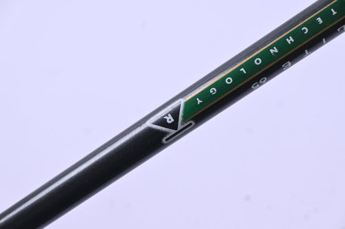 Titleist 975 D Driver / 9.5 Degree / Regular Flex Titleist Ultralite 65 Shaft