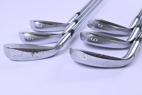 Mizuno JPX 900 Hot Metal Irons / 5-PW / Regular Flex N.S.Pro Modus 3 Tour 105