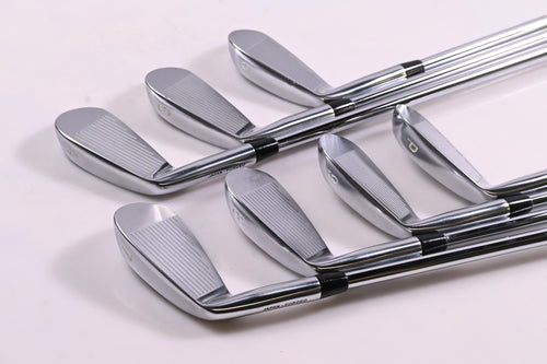 Vega VMB Irons / 4-PW / Stiff Flex Project X LZ 120 Shafts