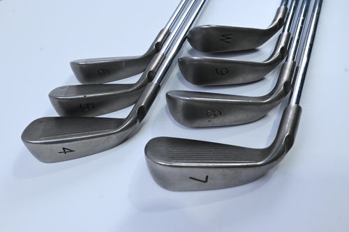 Ping G10 Irons / 4-PW / Black Dot / Regular Flex Ping AWT Steel Shafts