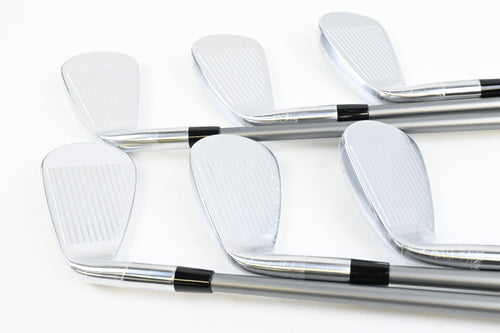Callaway Quantum Max Irons / 5-PW / Regular Flex Denali Frost Silver 60 Shafts