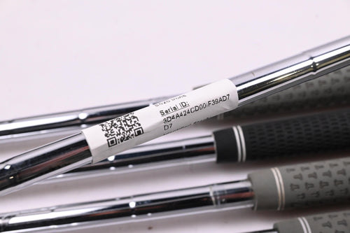 Tour Edge E525 Irons / 5-PW / Regular Flex Elevate MPH 95 Shafts