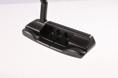 Scotty Cameron Holiday 2022 H-22 Black Limited Proto Putter / 34 Inch