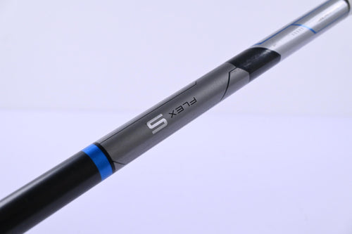 Taylormade SLDR Driver / 10.5 Degree / Stiff Flex Fujikura Speeder 57 Shaft