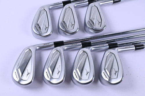 Mizuno JPX 925 Forged Irons / 4-PW / Regular Flex Dynamic Gold 95 R300 Shaft