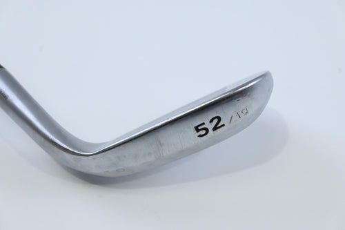 Left Hand Cleveland RTX-3 Gap Wedge / 52 Degree / Wedge Flex Dynamic Gold