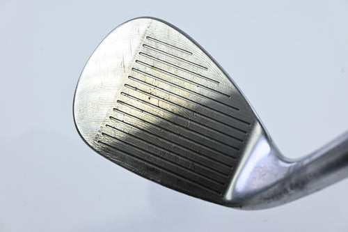 Cleveland 588 RTX Sand Wedge / 56 Degree / Wedge Flex Dynamic Gold