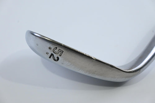 Cleveland 588 RTX 2.0 Gap Wedge / 52 Degree / Wedge Flex Dynamic Gold