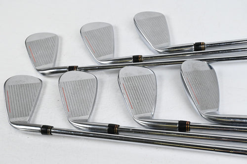 Cobra AMP Irons / 4-PW / Regular Flex Dynalite 90 Shafts