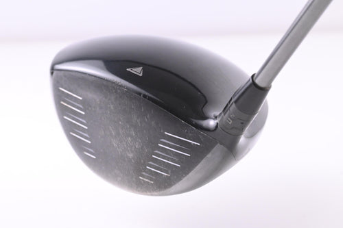 Titleist 915 D3 Driver / 9.5 Degree / Stiff Flex Aldila Rogue Max 65 Shaft