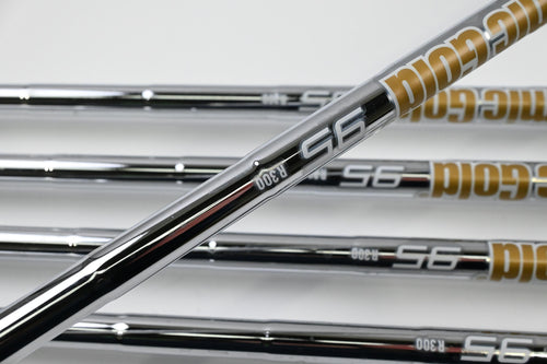 PXG 0311 XP Gen7 Irons / 6-PW / Regular Flex Dynamic Gold 95 R300 Shafts