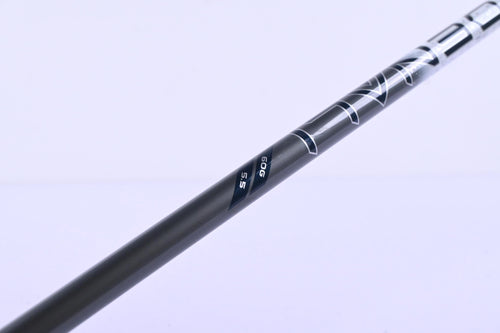 Callaway Elyte Driver / 9 Degree / Regular Flex Denali Charcoal 60 Shaft