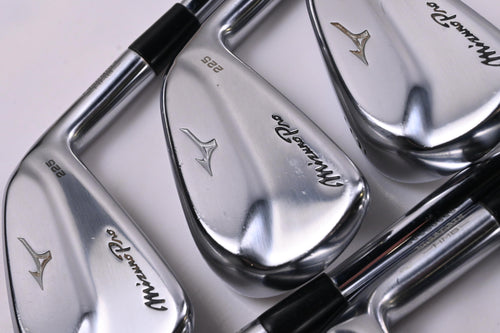Mizuno Pro 225 Irons / 4-9i / X-Flex Dynamic Gold 120 X100 Shafts
