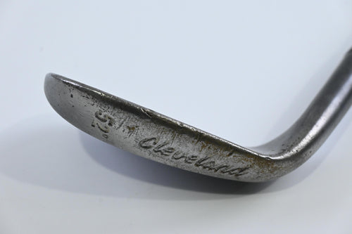 Cleveland Tour Action 900 Gap Wedge / 52 Degree / Stiff Flex Dynamic Gold S400