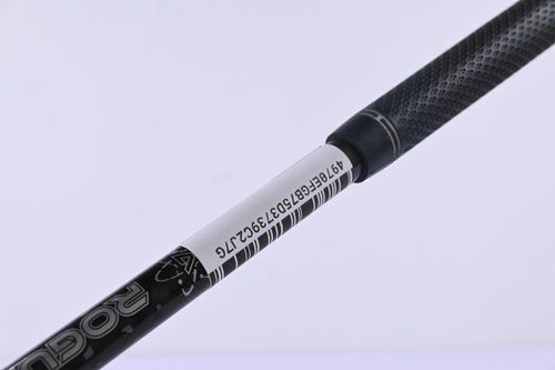Titleist 915H #2 Hybrid / 18 Degree / Stiff Flex Aldila Rogue 95 MSI Shaft