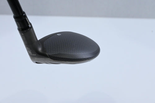 Taylormade Qi35 #3 Hybrid / 19 Degree / X-Flex Kai'li White 90 Shaft