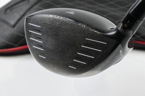 Titleist 915 D2 Driver / 9.5 Degree / Stiff Flex Speeder Pro Tour Spec 74