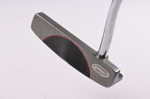 Ladies Yes! C-Groove Tracy Putter / 33 Inch