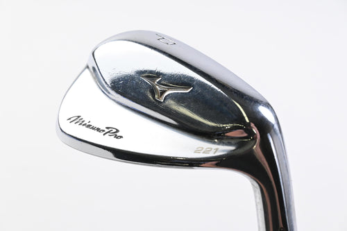 Mizuno Pro 221 Pitching Wedge / 46 Degree / X-Flex KBS Tour Shaft