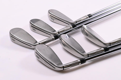 TaylorMade Stealth Irons / 5-PW / Regular Flex Dynamic Gold 95 R300 Shafts