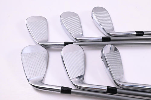 Callaway Quantum Max Irons / 6-PW+GW / Regular Flex Denali Frost Silver 60