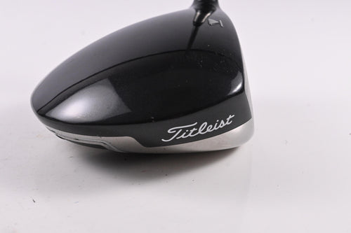 Titleist 909 D2 Driver / 10.5 Degree / Regular Flex Diamana Blue 65 Shaft