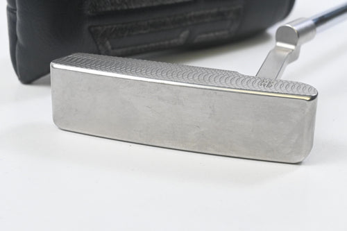 Sink Golf Welded Series Putter / 34 Inch
