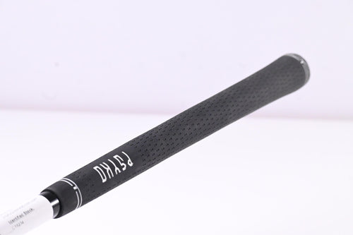Taylormade SIM2 Max D Driver / 12 Degree / Regular Flex Crossfire 60 Shaft