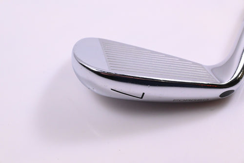 Wilson Staff Model Blade 2024 #7 Iron / Stiff Flex Dynamic Gold Mid 115 S300