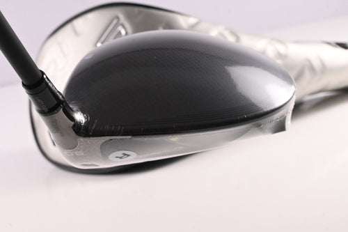 Taylormade Qi35 Driver / 9 Degree / Regular Flex Vanquish 4 Shaft