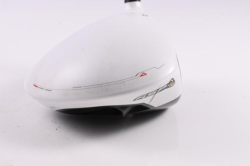 Taylormade R11 Driver / 9 Degree / Stiff Flex Fujikura Blur 60 Shaft