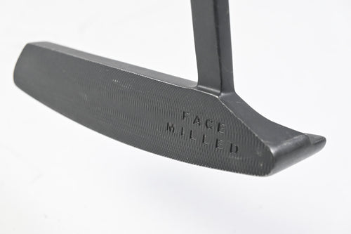 Cleveland Classic Collection 4.5 Black HB Putter / 34 Inch