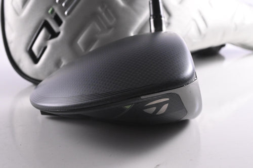 Taylormade Qi35 Driver / 10.5 Degree / Regular Flex Ventus Blue 5 Shaft