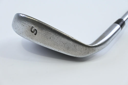 Taylormade R9 Sand Wedge / 55 Degree / Stiff Flex Steel Shaft