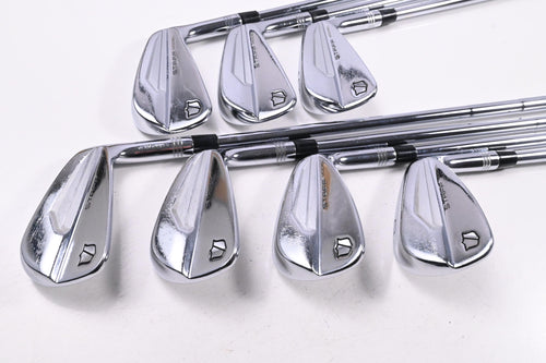 Wilson Staff Model Blade 2024 Irons / 4-PW / Stiff Flex Dynamic Gold 120 S300