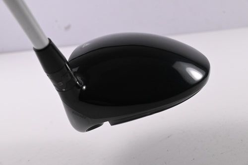 Titleist 915 D3 Driver / 8.5 Degree / Stiff Flex Aldila Rogue Black 70 Shaft