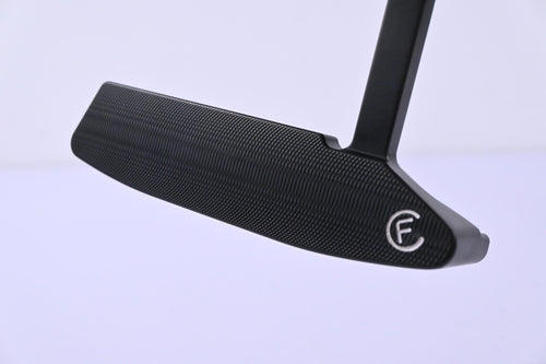 Chris Finch Putter / 35 Inch